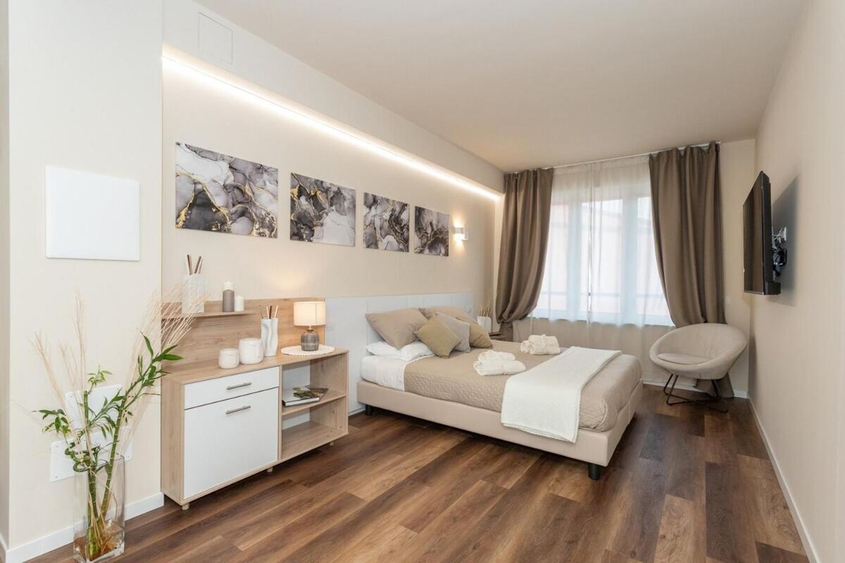 Palazzo Mazzini Otel Cornaredo Oda fotoğraf